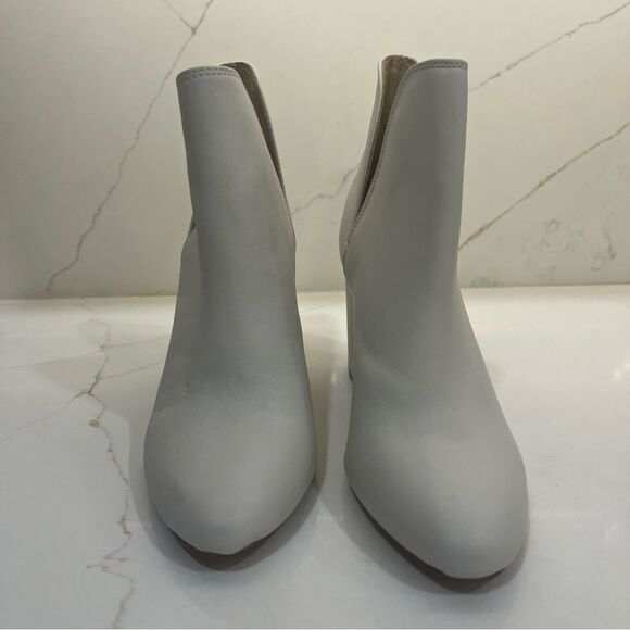 Steve Madden Ankle Booties NWOT - Picture 3 of 6